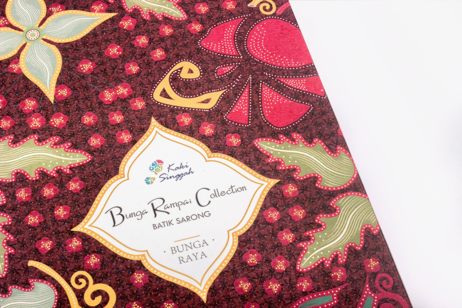 頭巾絲巾禮盒包裝設(shè)計(jì)(圖5) 頭巾絲巾禮盒包裝設(shè)計(jì)(圖5)