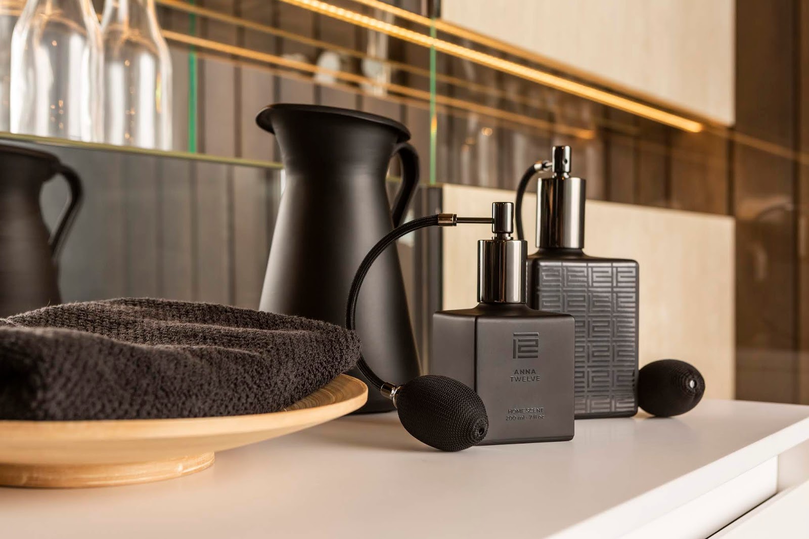 香水包裝設(shè)計(jì)圖片欣賞(圖2) 香水包裝設(shè)計(jì)圖片欣賞(圖2)