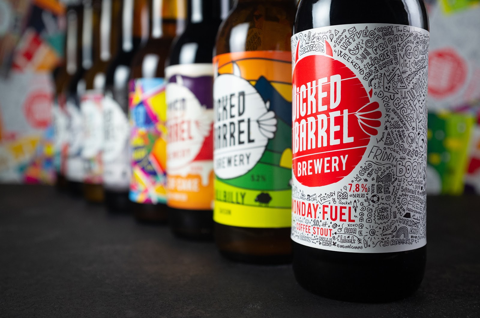 青島果酒包裝設(shè)計(圖1) 青島果酒包裝設(shè)計(圖1)