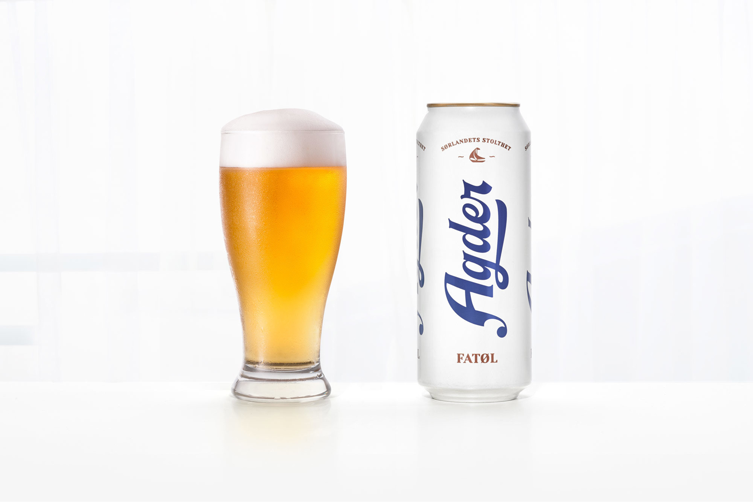 簡(jiǎn)約風(fēng)格獨(dú)特標(biāo)識(shí)的啤酒包裝設(shè)計(jì)(圖1) 簡(jiǎn)約風(fēng)格獨(dú)特標(biāo)識(shí)的啤酒包裝設(shè)計(jì)(圖1)