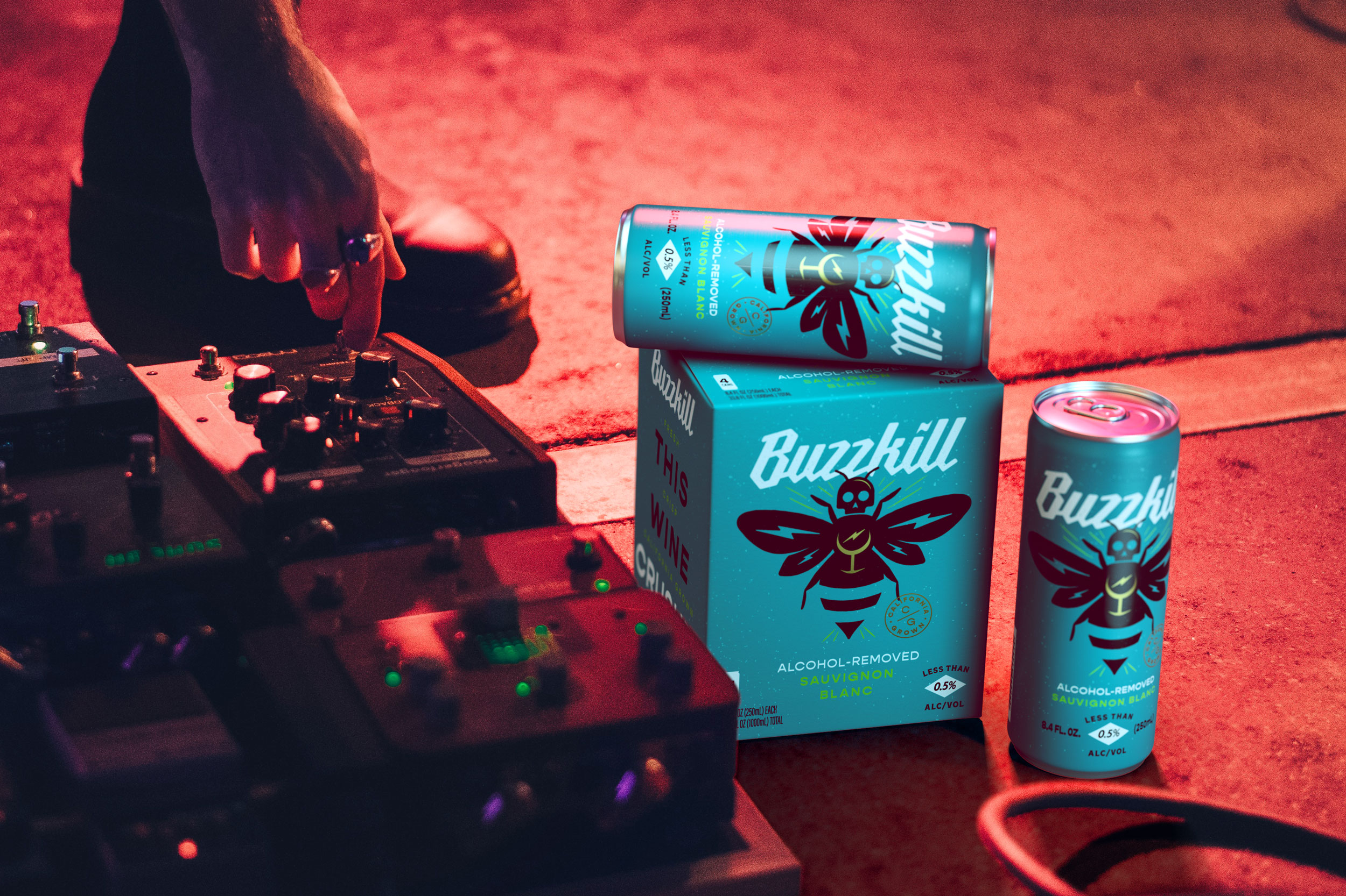 BUZZKILL葡萄酒品牌包裝設(shè)計(jì)(圖2) BUZZKILL葡萄酒品牌包裝設(shè)計(jì)(圖2)