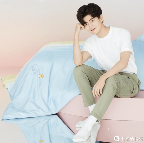 【樂(lè)蝸家紡/LOVO品牌故事】樂(lè)蝸家紡/LOVO品牌介紹品牌logo設(shè)計(jì)欣賞(圖2)