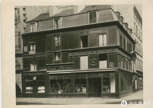 【愛馬仕/HERMèS品牌故事】愛馬仕/HERMèS品牌介紹品牌logo設(shè)計欣賞(圖2) 【愛馬仕/HERMèS品牌故事】愛馬仕/HERMèS品牌介紹品牌logo設(shè)計欣賞(圖2)