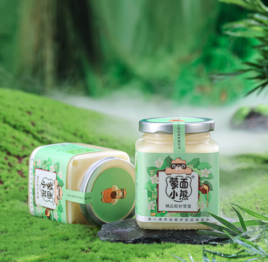 瓶裝椴樹雪蜜包裝設(shè)計(jì)作品欣賞(圖1) 瓶裝椴樹雪蜜包裝設(shè)計(jì)作品欣賞(圖1)