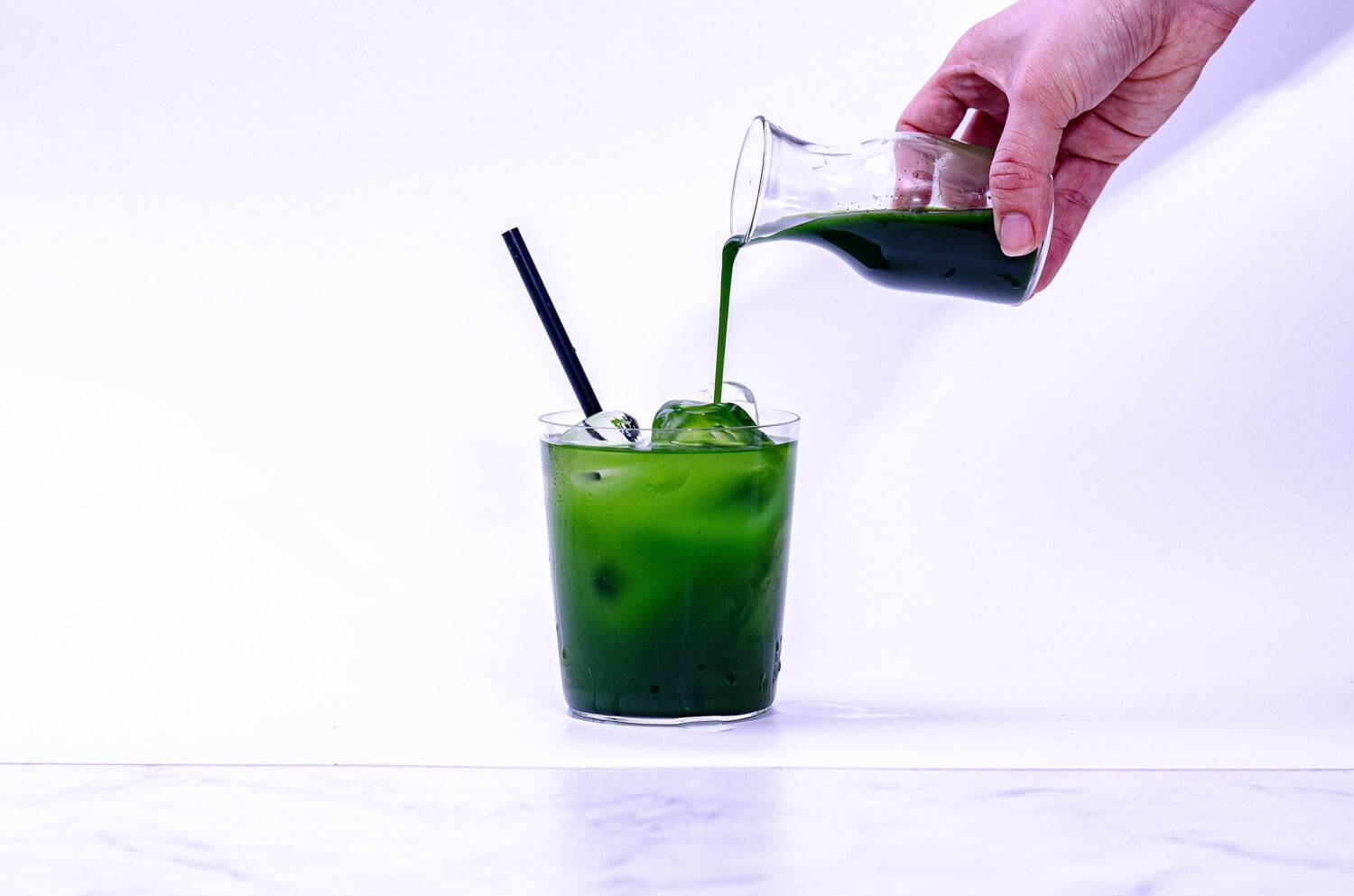 由老字號(hào)茶葉批發(fā)商“山正小山園”經(jīng)營(yíng)的高級(jí)抹茶咖啡館(圖3)