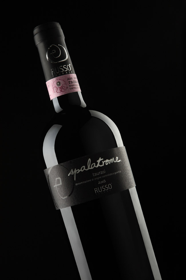 簡約紅酒標(biāo)包裝設(shè)計(圖4)