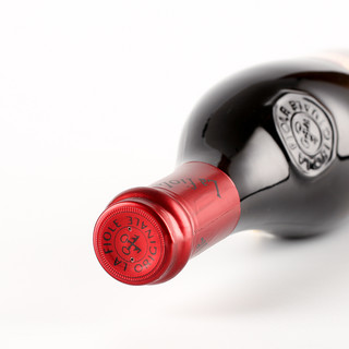 創(chuàng)意酒包裝設(shè)計(jì)芙華歪脖子隆河干紅葡萄酒產(chǎn)品包裝設(shè)計(jì)欣賞(圖4) 創(chuàng)意酒包裝設(shè)計(jì)芙華歪脖子隆河干紅葡萄酒產(chǎn)品包裝設(shè)計(jì)欣賞(圖4)