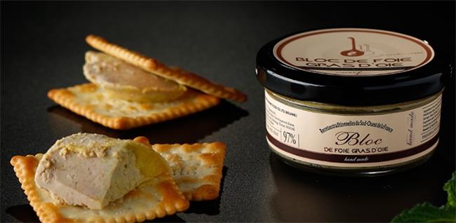 GrandGourme品牌logo與食品包裝設(shè)計欣賞(圖3)