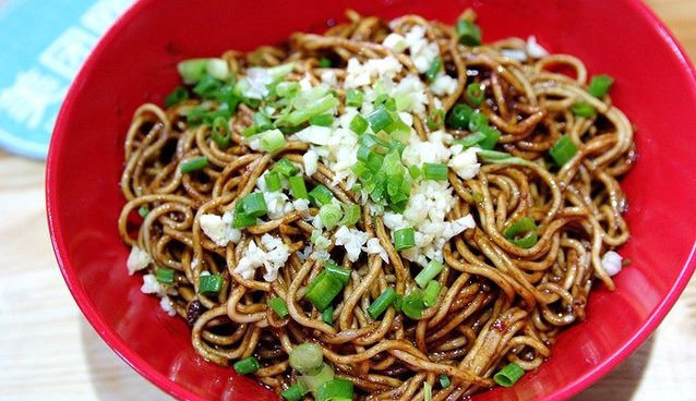 默言粉肆螺螄粉 默言粉肆螺螄粉品牌logo與食品包裝設(shè)計(jì)欣賞(圖3)