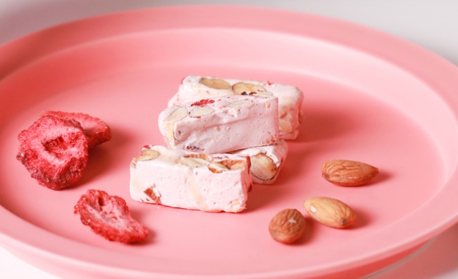 蘇小糖牛軋?zhí)? align= 蘇小糖食品包裝設(shè)計欣賞(圖4)