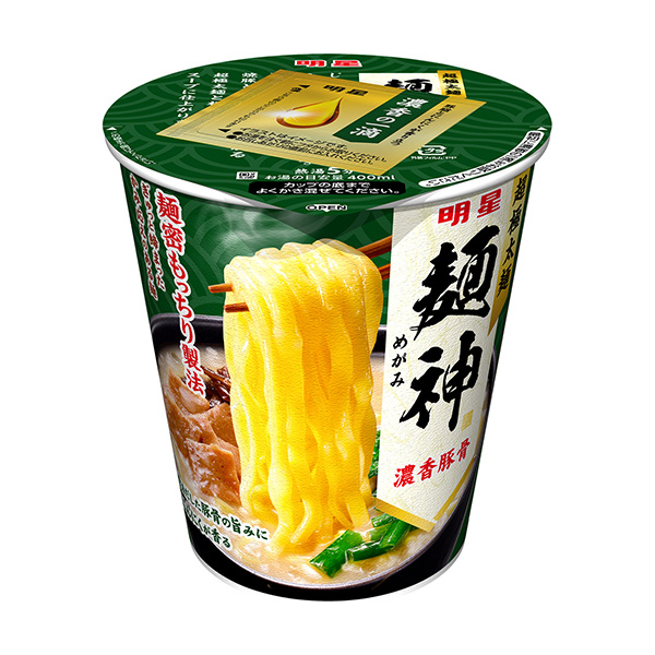 明星面神杯濃香豬骨明星食品面類包裝設計(圖1)